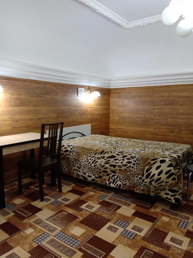 Дерибасовская. Центр Odessa Exterior foto